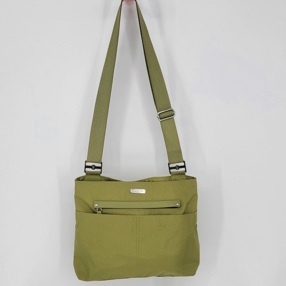 Baggallini Handbags - Baggallini Everywhere Crossbody Bag Olive Green Nylon Travel Purse Adjustable